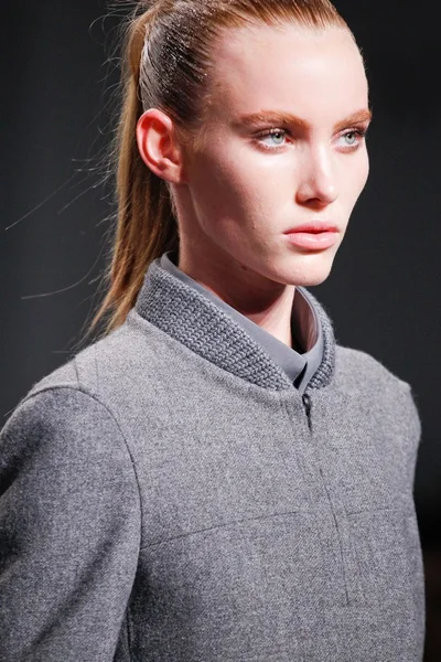 Look 12